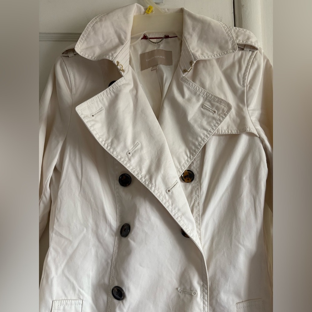 Banana Republic Cream Double-Breasted Trench Coat - Picture 2 of 9